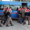 İzmir'de kaçak göçmen operasyonu İzmir'de kaçak göçmen operasyonu