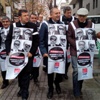 CHP'liler ayaklı billboard oldu CHP'liler ayaklı billboard oldu