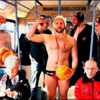 Havuza atlar gibi metroya bindiler Havuza atlar gibi metroya bindiler