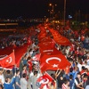 İstanbul'da teröre tepki eylemlerinde 93 gözaltı var İstanbul'da teröre tepki eylemlerinde 93 gözaltı var