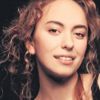 Duygu Sarışın'ın yüzü yandı