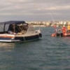 Kadıköy açıklarında tekne kayalıklara çarptı Kadıköy açıklarında tekne kayalıklara çarptı