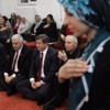 Davutoğlu'ndan Cemevi Ziyareti!