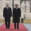 Davutoğlu Macaristan'da resmi törenle karşılandı Davutoğlu Macaristan'da resmi törenle karşılandı