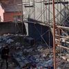 İskeleden düşen işçi hayatını kaybetti... Arkadaşları sinir krizi geçirdi İskeleden düşen işçi hayatını kaybetti... Arkadaşları sinir krizi geçirdi