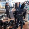 Hırsızların çaldığı motorları balık adamlar çıkardı Hırsızların çaldığı motorları balık adamlar çıkardı