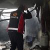 Kayınpederinin evini kurtarmaya çalışan itfaiye eri ölümden döndü Kayınpederinin evini kurtarmaya çalışan itfaiye eri ölümden döndü