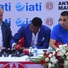 Eto'o Antalyaspor'a imza attı Eto'o Antalyaspor'a imza attı