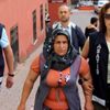 17 vatandaşı akrabasıymış gibi dolandırarak servet yapmış