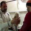 Bombardımanda bacağını kaybeden nur, protezine kavuştu