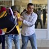 Evden kaçan gençler otogarda yakalandı!