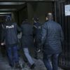 Eskişehir'de FETÖ firarisi noterde yakalandı Eskişehir'de FETÖ firarisi noterde yakalandı