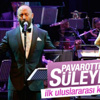 Halit Ergenç ilk konserini verdi