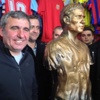 Hagi'nin heykelini yaptılar! Hagi'nin heykelini yaptılar!
