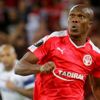 Trabzonspor'un yeni transferi Anthony Nwakaeme, İstanbul'a geliyor Trabzonspor'un yeni transferi Anthony Nwakaeme, İstanbul'a geliyor