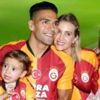 Falcao, taraftarların statta eşine yönelik yaptığı tezahürattan sonra ayrılma kararı aldı Falcao, taraftarların statta eşine yönelik yaptığı tezahürattan sonra ayrılma kararı aldı