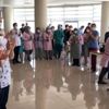 Sağlık çalışanlarından, temizlik personeline alkışlı ...