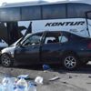 Su doldurmaya gitti, otobüsün altına girdi
