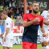Oktay Es Es'i baltaladı!