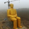 Mao'nun dev heykelini diktiler Mao'nun dev heykelini diktiler