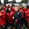 Futbolculardan Soysal'a jest