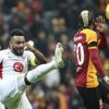 Onyekuru Monaco'yla kendisi masaya oturacak