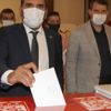 Sivasspor'da Mecnun Otyakmaz başkanlığa yeniden seçildi Sivasspor'da Mecnun Otyakmaz başkanlığa yeniden seçildi