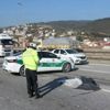 SON DAKİKA: TEM’de TIR orta şeritte duran otomobile çarptı: 1 ölü