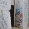 O anıta boyalı saldırı