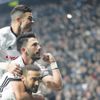 Kartal seri peşinde