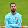 Arda Turan gazeteciye saldırdı Arda Turan gazeteciye saldırdı