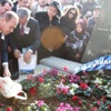 Yaşar Kemal’in kabrine Adana toprağı Yaşar Kemal’in kabrine Adana toprağı