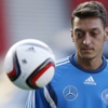 Mesut Özil'den şehitler için mesaj Mesut Özil'den şehitler için mesaj