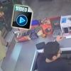 Cep telefonunu saniyeler içerisinde çaldı Cep telefonunu saniyeler içerisinde çaldı