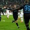 Trabzon Bursa'yı ateşe attı! Trabzon Bursa'yı ateşe attı!