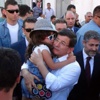 Başbakan Davutoğlu çocukları sevindirdi