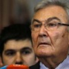 Deniz Baykal yine aday oldu Deniz Baykal yine aday oldu