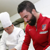 Arda ile Torres mutfağa girdi Arda ile Torres mutfağa girdi