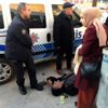 Elazığ da çöp konteynerinde baygın bulunan kişi hastaneye ... Elazığ da çöp konteynerinde baygın bulunan kişi hastaneye ...