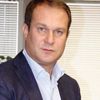 Burak Akbay’a kırmızı bülten