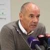 Paul Le Guen, 1 puandan memnun