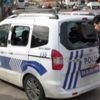 Polis araçlarına taşlı ve sopalı saldırı