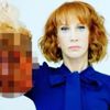 Trump'ın kesik başını gösteren komedyen kovuldu Trump'ın kesik başını gösteren komedyen kovuldu