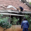 Çatıda kalp krizi geçirip öldü Çatıda kalp krizi geçirip öldü