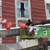 Hem istifa etti hem tabelayı söktürdü Hem istifa etti hem tabelayı söktürdü