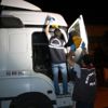 Park halindeki TIR ı kurşunladılar Park halindeki TIR ı kurşunladılar