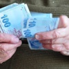 Emekliye 4 koldan zam