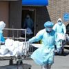New York Times'tan corona virüs manşeti! Ölenlerin isimlerini ve öykülerini yayınladı