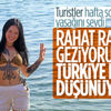 Antalya'daki turistlerin deniz keyfi