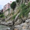 Tarihi kalenin altındaki kayalıkta çökme Tarihi kalenin altındaki kayalıkta çökme